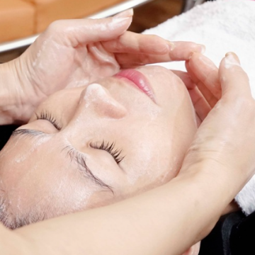 Gội đầu + massage mặt